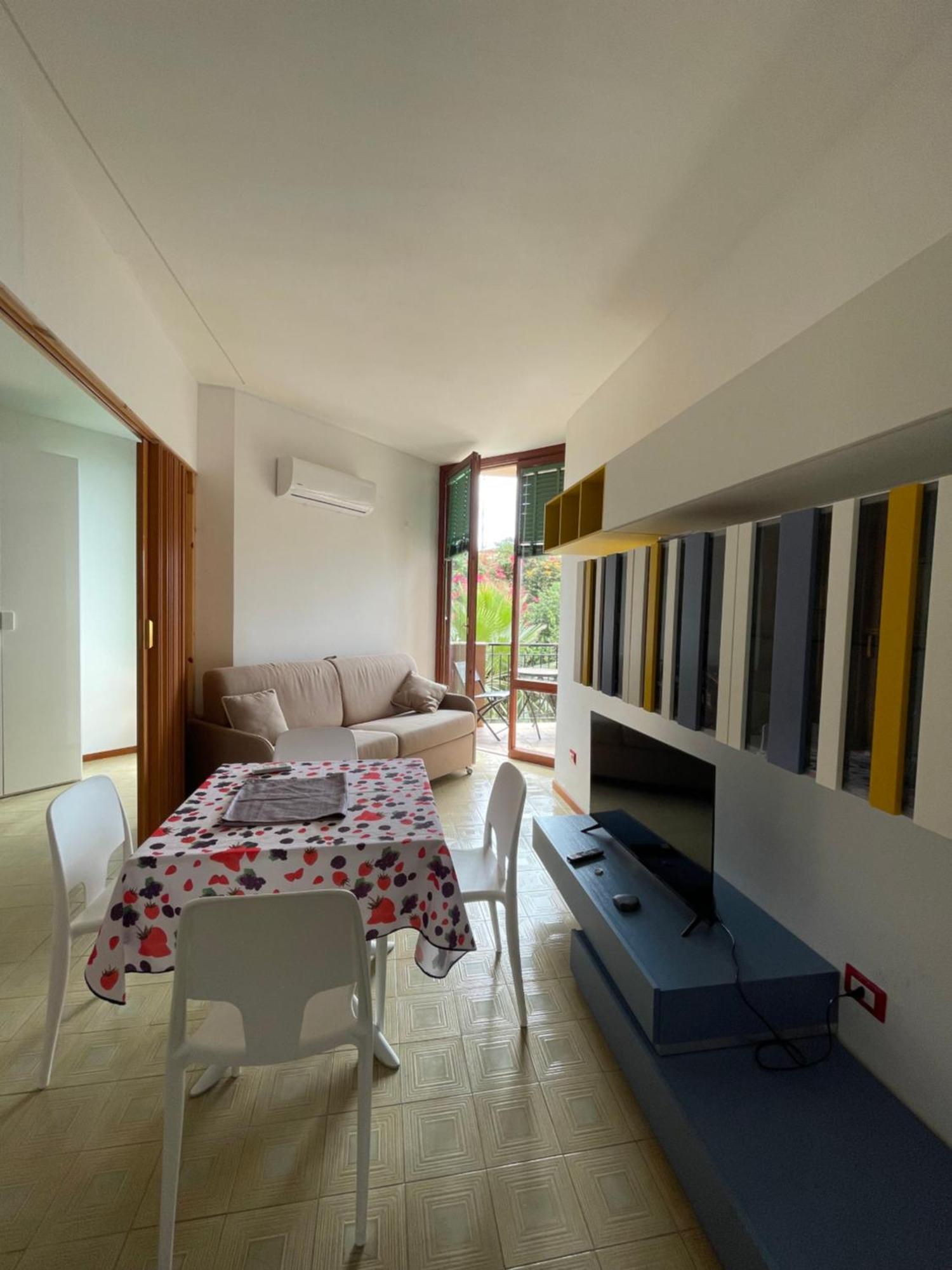 Gli Appartamenti Di Francuzzo テウラーダ 部屋 写真