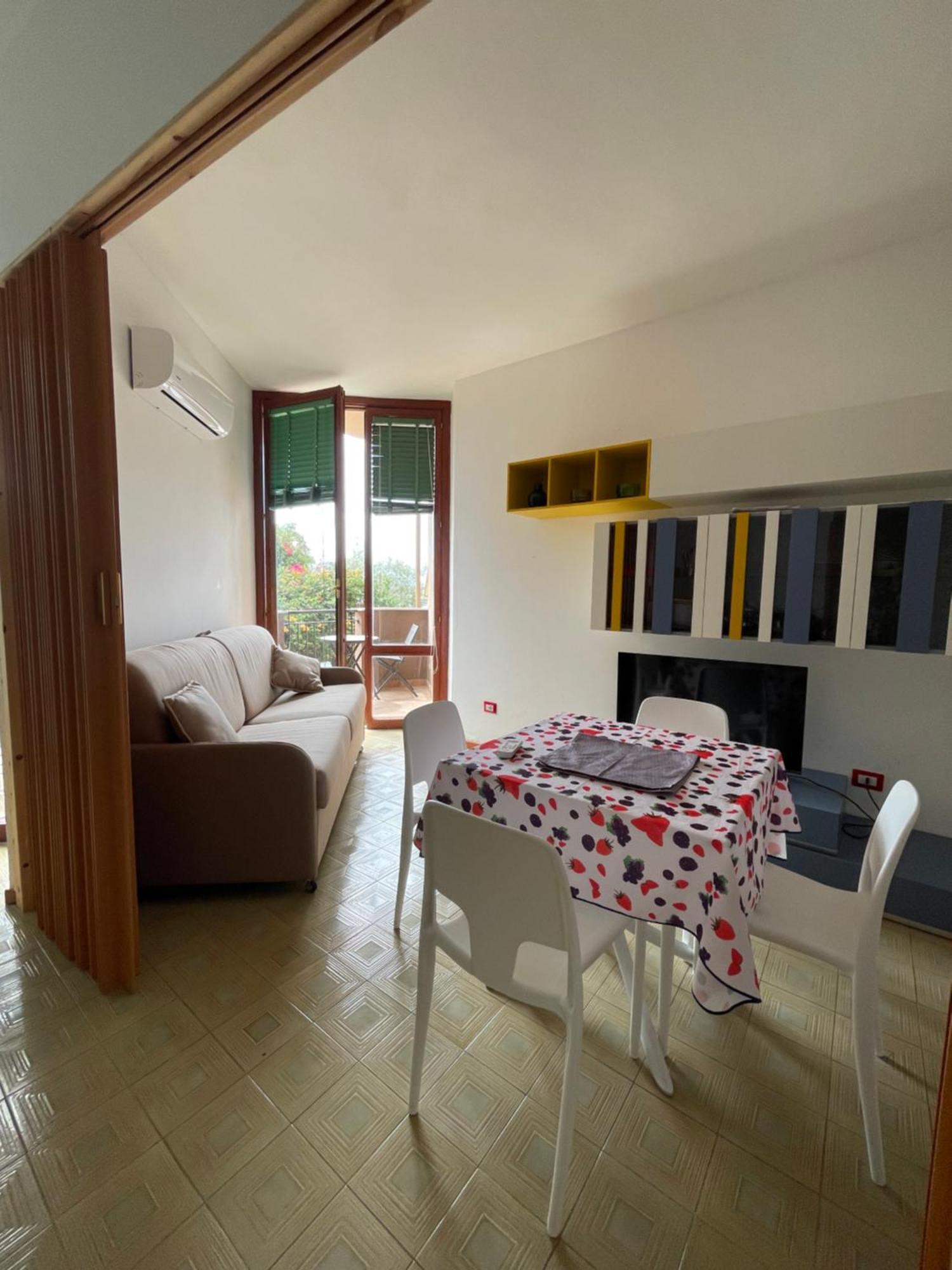 Gli Appartamenti Di Francuzzo テウラーダ 部屋 写真